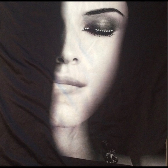 👓 VENUS 👓 Ombré T-Shirt with Sparkly Lash - Picture 2 of 3